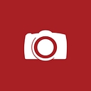 Robert's Camera logo