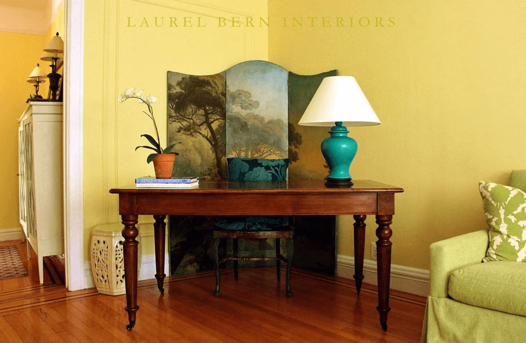 laurelberninteriors.com favicon