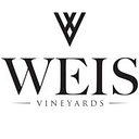Weis Vineyards logo